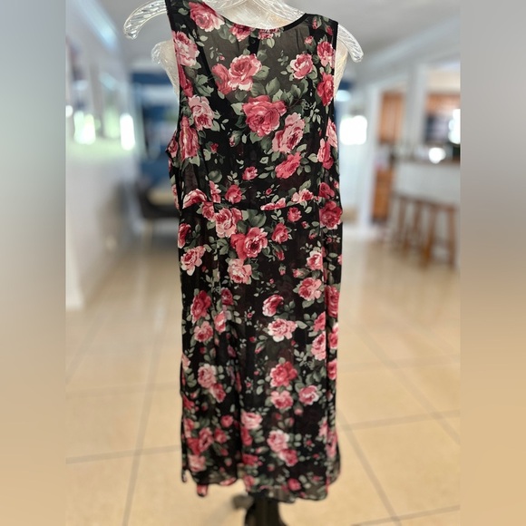 Forever 21 Pink and Black Sleeveless Sundress - Picture 3 of 3